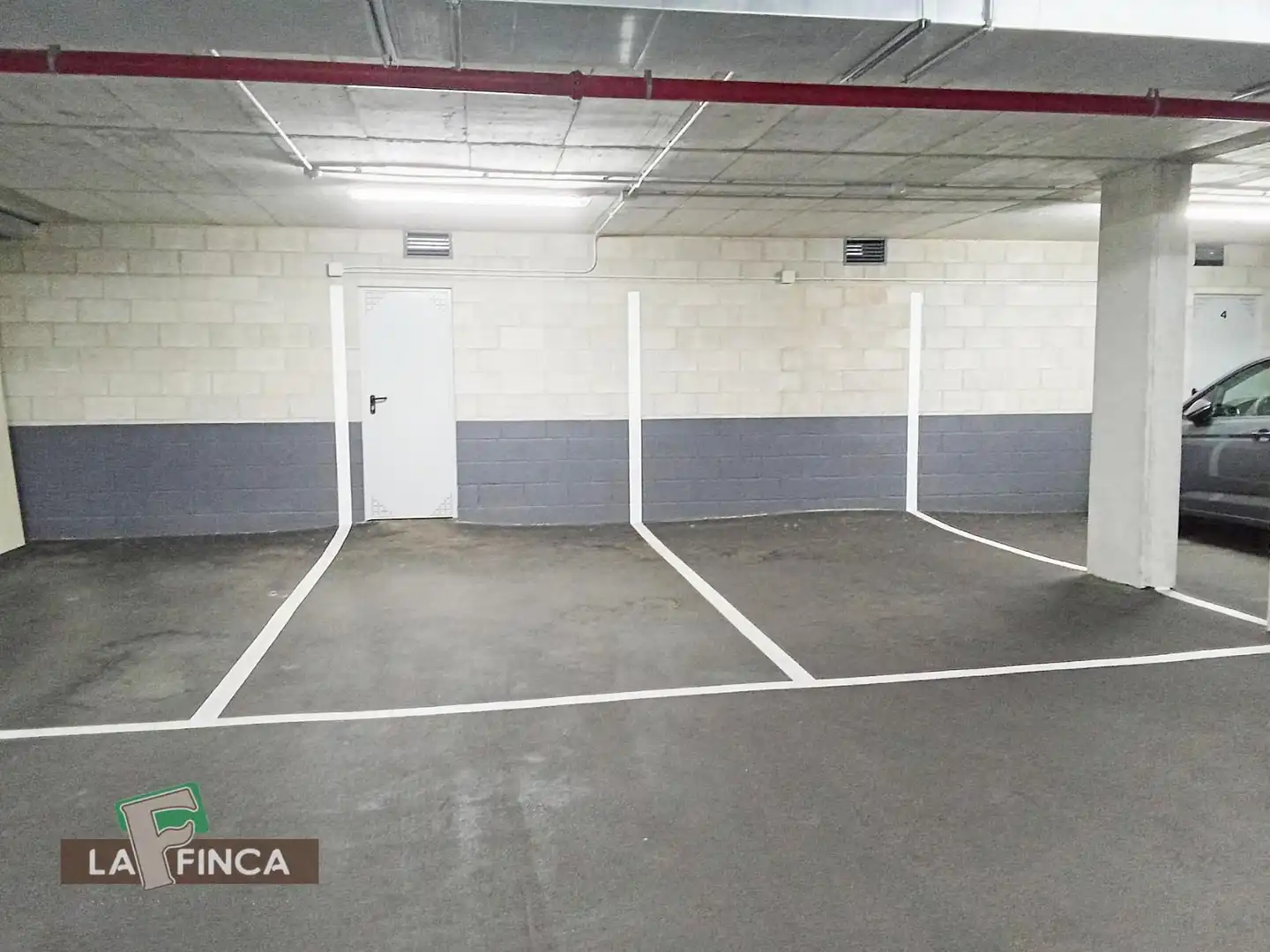 Parkplatz von Wohnung zum Verkauf in Oviedo  mit Heizung, Terrasse und Abstellraum