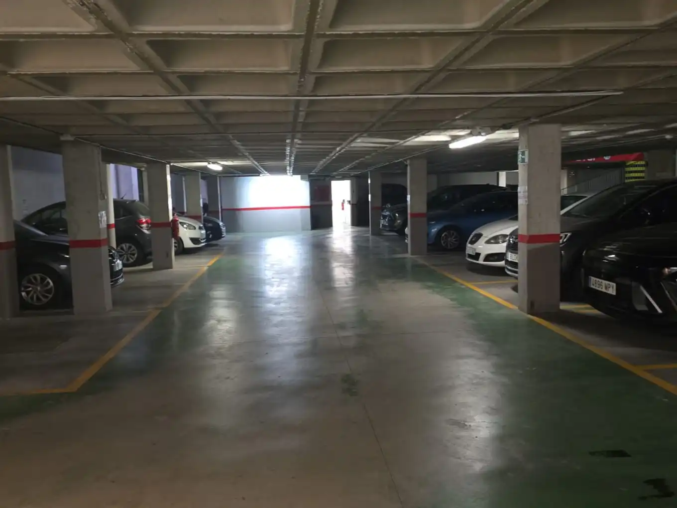 Parking de Garaje de alquiler en  Valencia Capital con Alarma