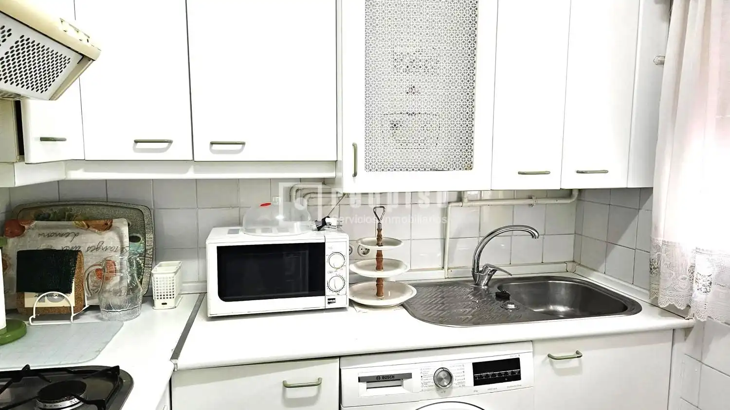 Kitchen of Flat for sale in Madrid  with Heating, Parquet flooring and Terrace