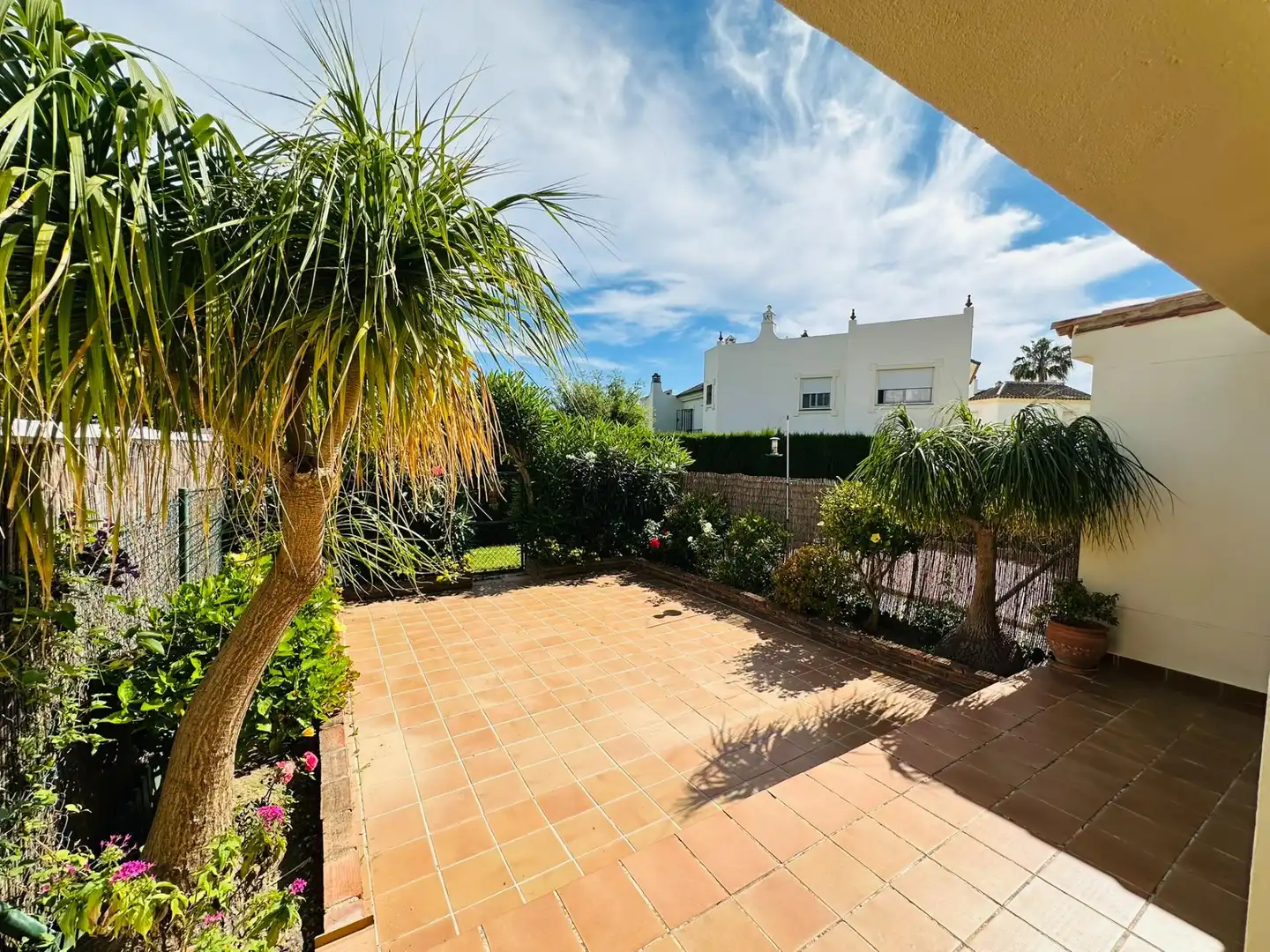 Jardí de Casa adosada en venda en Mijas amb Aire condicionat, Calefacció i Jardí privat