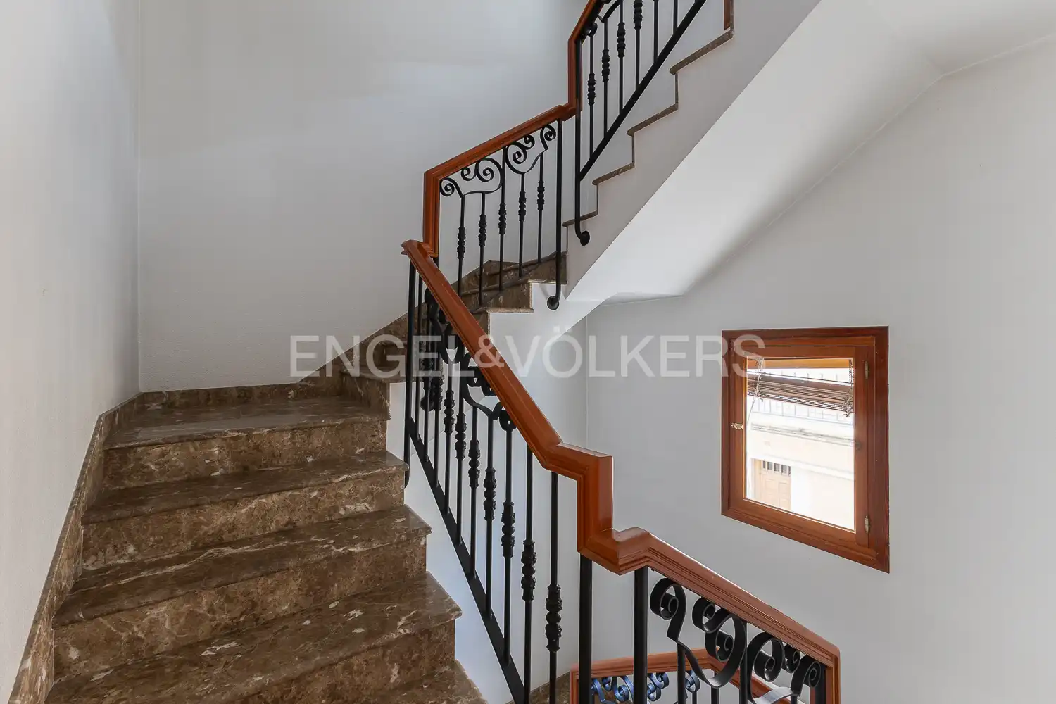 Piso con terraza en alquiler en Calle Sant bernat i les germanes, imagen 30