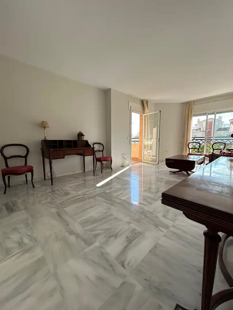 Sala d'estar de Pis de lloguer en Málaga amb Aire condicionat, Terrassa i Piscina comunitària