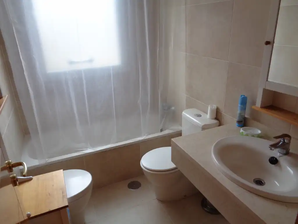 Baño de Apartamento en venta en Torrejón de Ardoz con Calefacción, Parquet y Trastero