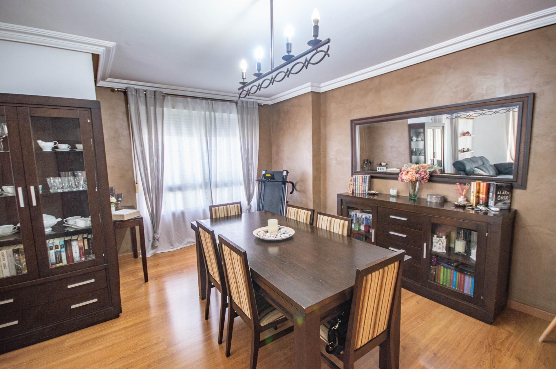 Flat for sale in  POE ZORRILLA, 27, Plaza de Toros - Avenida Chapí - Trinquete