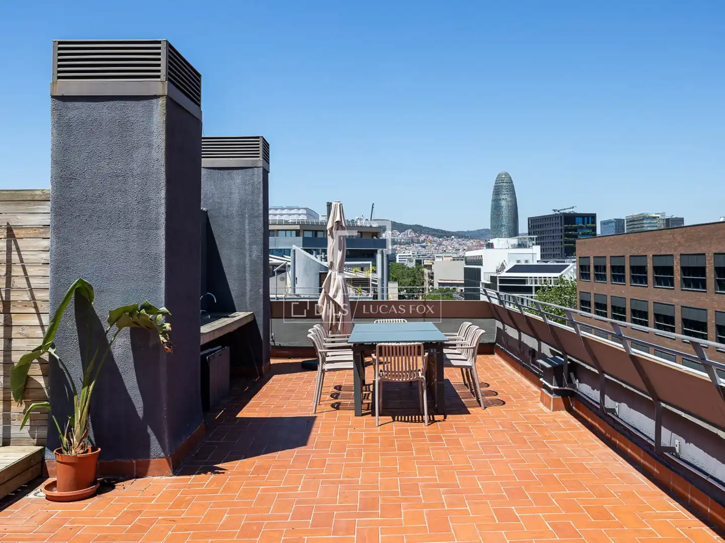 Terrace of Flat for sale in Barcelona  with Air Conditioner, Terrace and Furnished