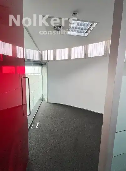 Oficina de lloguer en Sant Just Desvern amb Aire condicionat, Calefacció i Terrassa