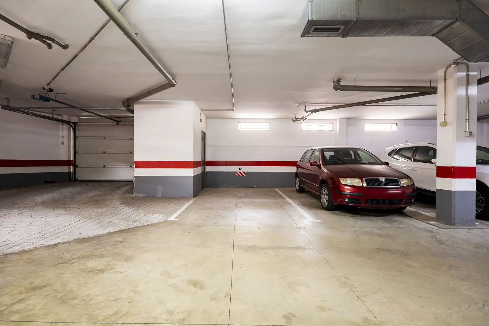Parking de Ático de alquiler en San Cristóbal de la Laguna con Terraza, Trastero y Balcón