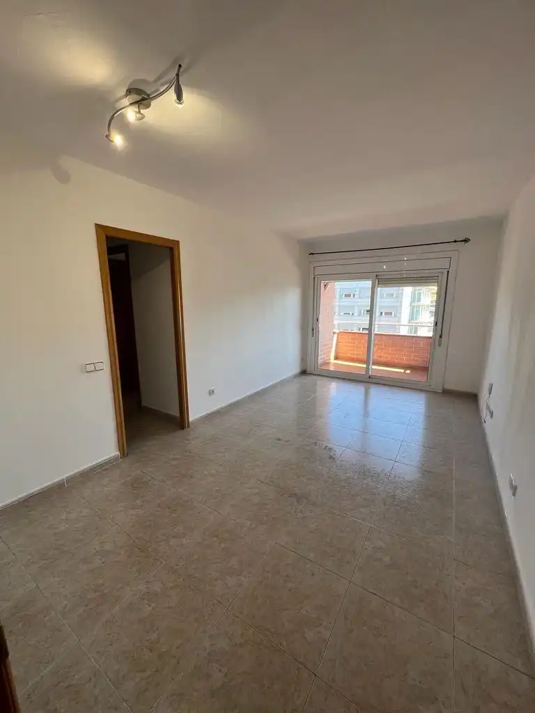 Sala de estar de Piso en venta en Granollers con Calefacción, Balcón y Alarma