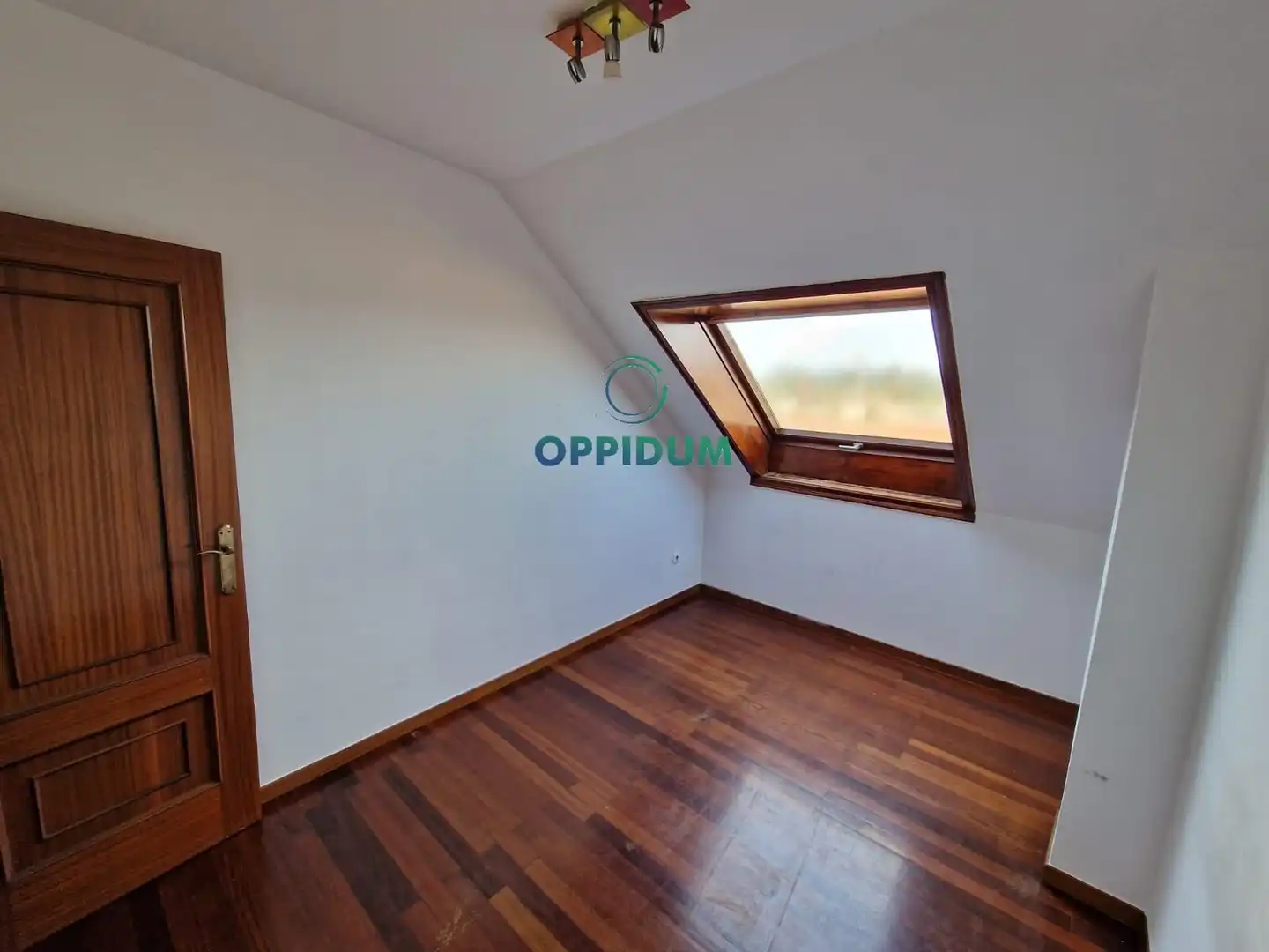 Habitación de Ático en venta en Melide