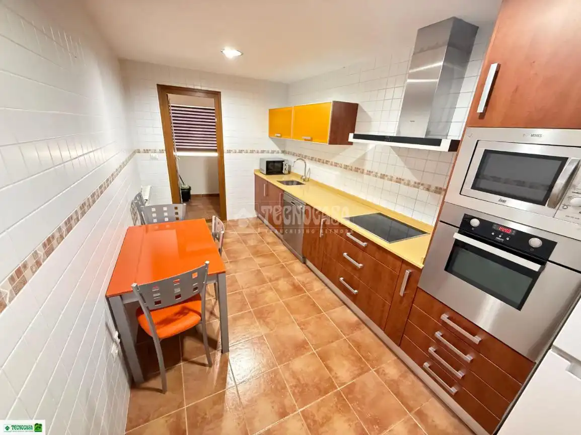 Cocina de Piso en venta en Ciudad Real con Calefacción