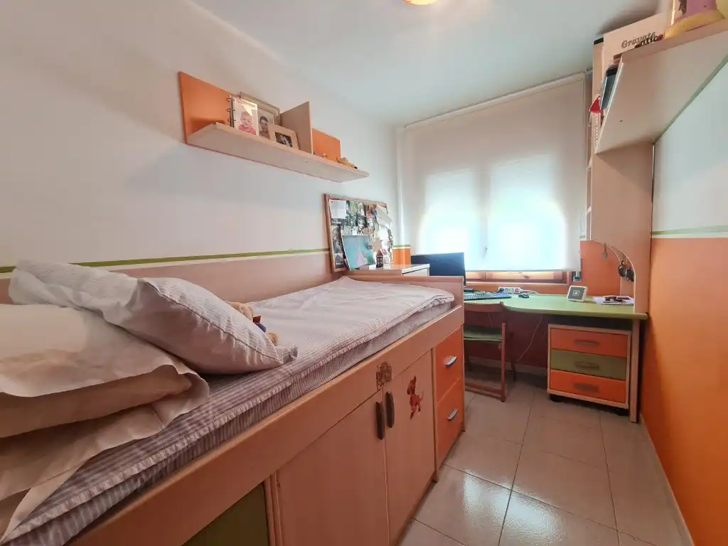 Habitación de Casa o chalet en venta en Girona con Jardín privado y Terraza