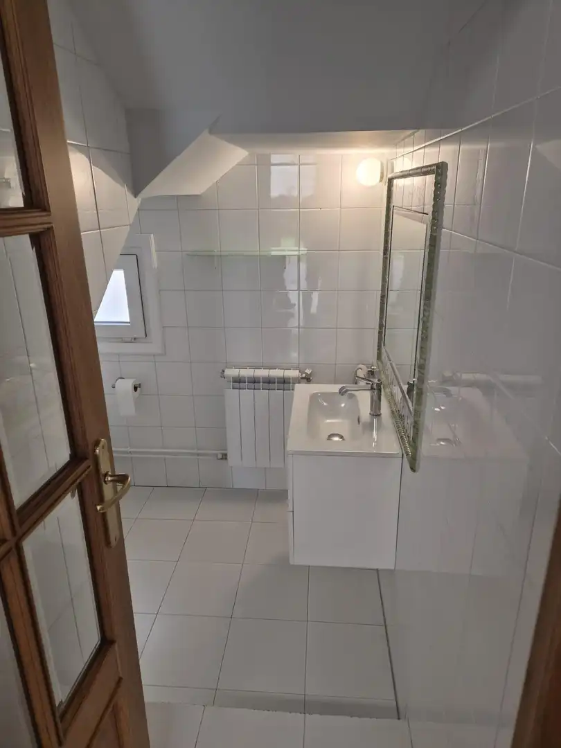 Bany de Casa o xalet de lloguer en A Coruña Capital  amb Calefacció, Jardí privat i Terrassa