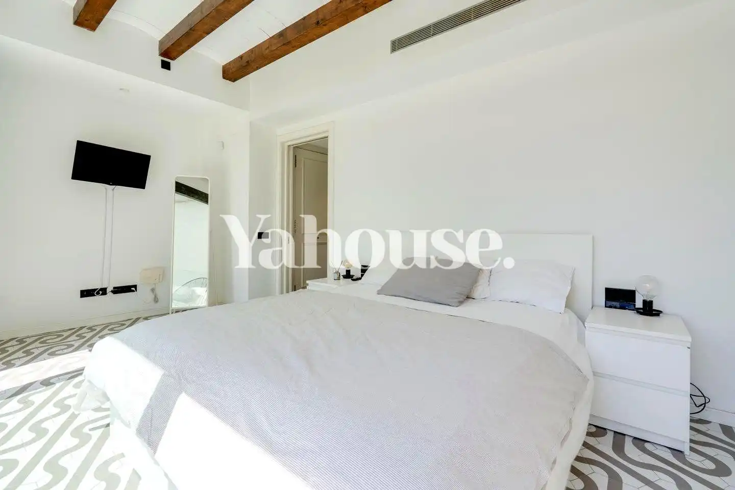 Bedroom of Flat for rent in Barcelona  with Air Conditioner, Heating and Parquet flooring