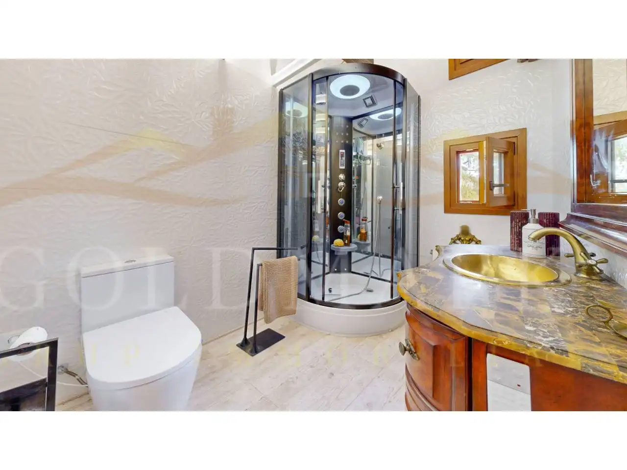 Baño de Finca rústica en venta en Sant Jaume de Frontanyà con Calefacción y Jardín privado