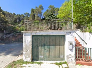 Villa zum Verkauf in Carrer de les Alzines