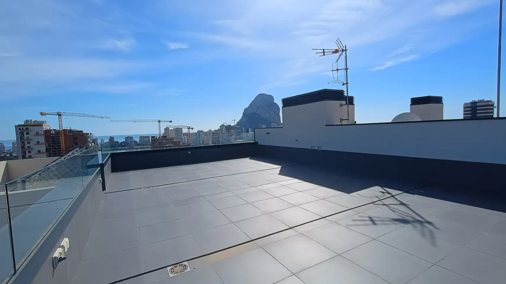 Terrace of Attic for sale in Calpe / Calp  with Air Conditioner, Heating and Private garden