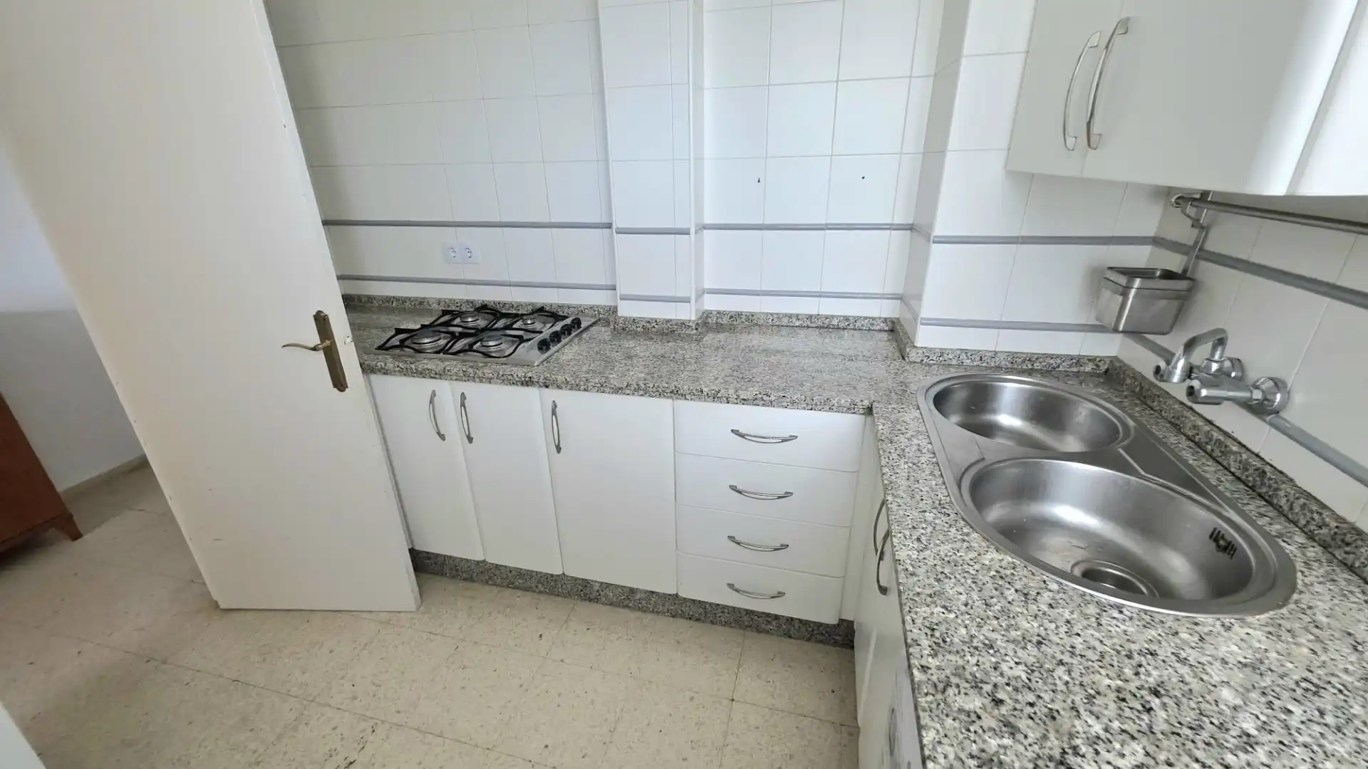 Cuina de Pis en venda en El Puerto de Santa María amb Terrassa