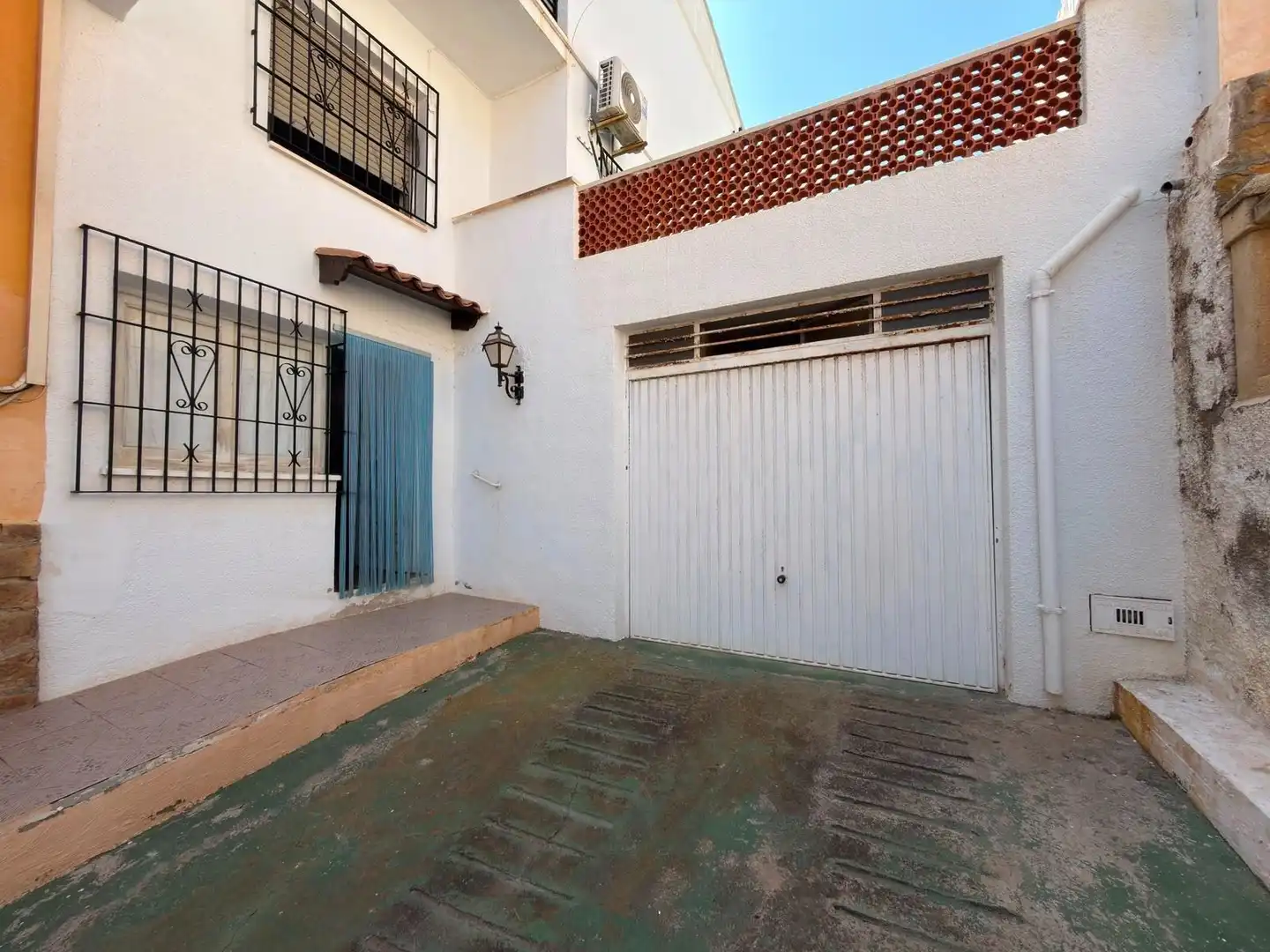 Vista exterior de Casa o chalet en venta en Águilas con Aire acondicionado, Terraza y Trastero