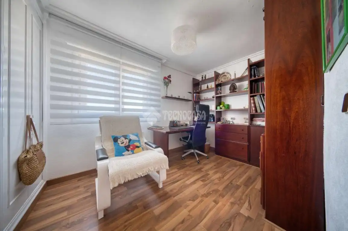 Habitación de Piso en venta en Valladolid con Calefacción y Parquet