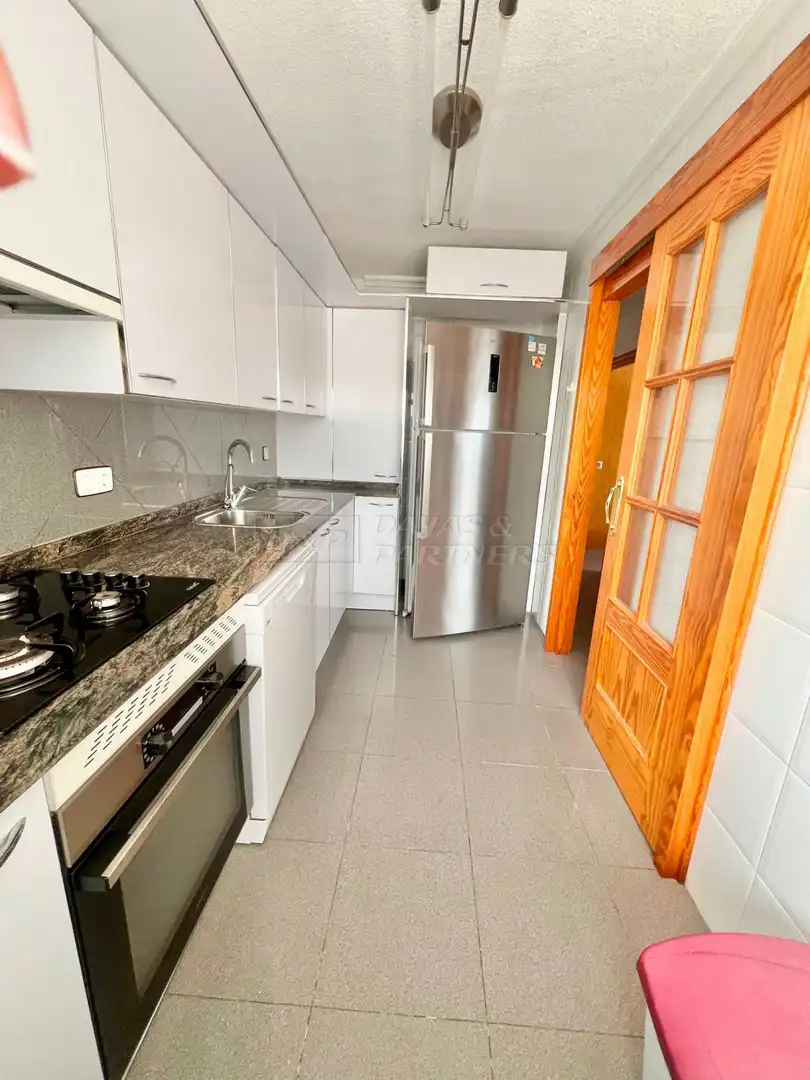 Cocina de Planta baja en venta en Torrevieja con Aire acondicionado, Terraza y Trastero