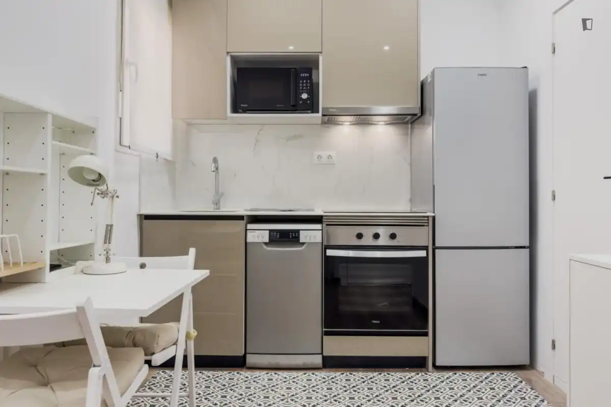 Appartement compact à louer à Ciutat Vella, imagen 2