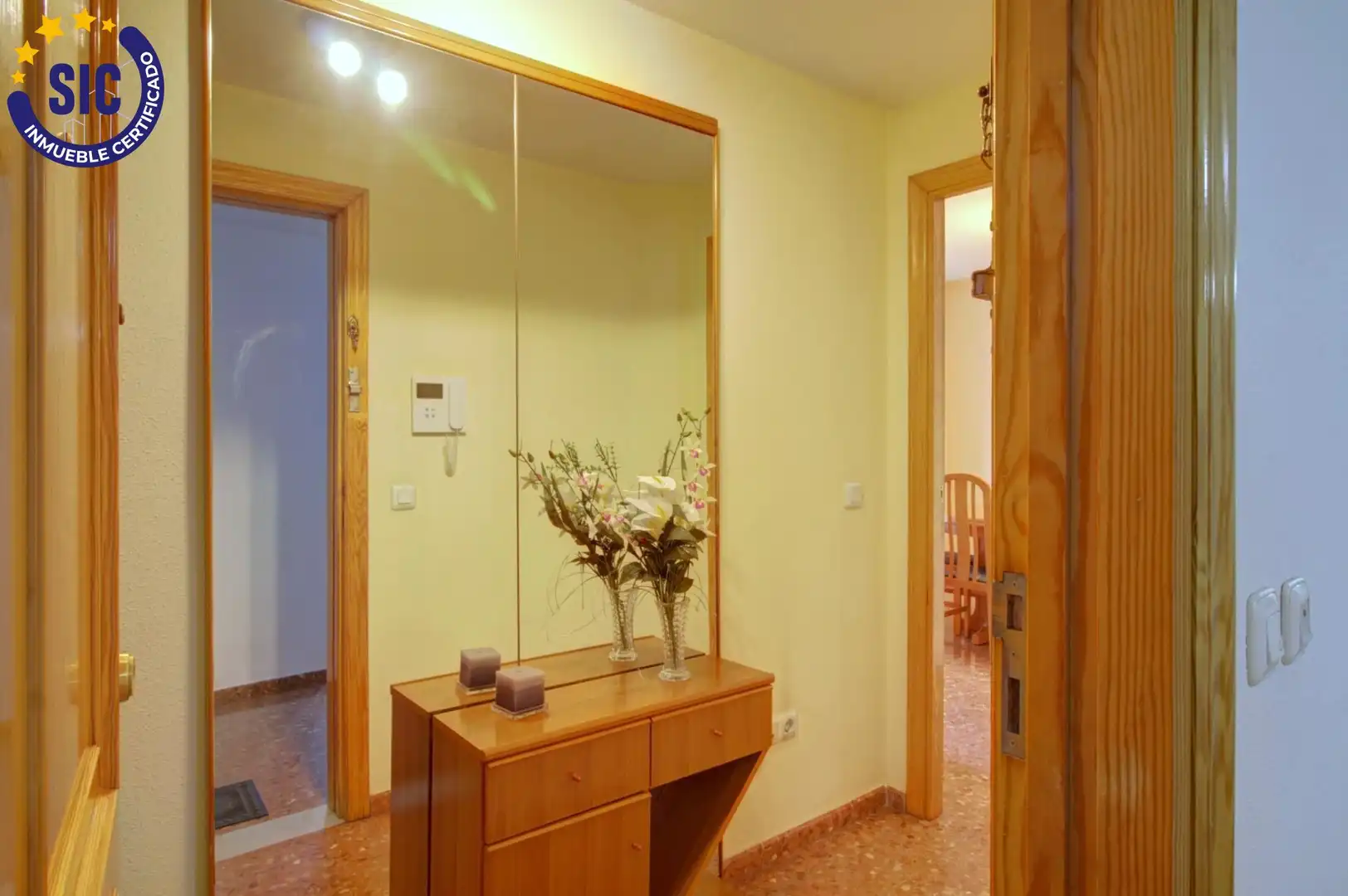 Flat with terrace for sale in Avenida camp de morvedre 82, imagen 2