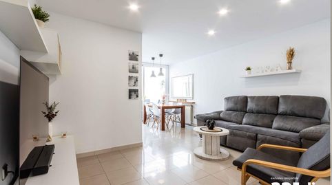 Foto 2 de Casa adosada en venta en De Viladomat, Gràcia, Sabadell