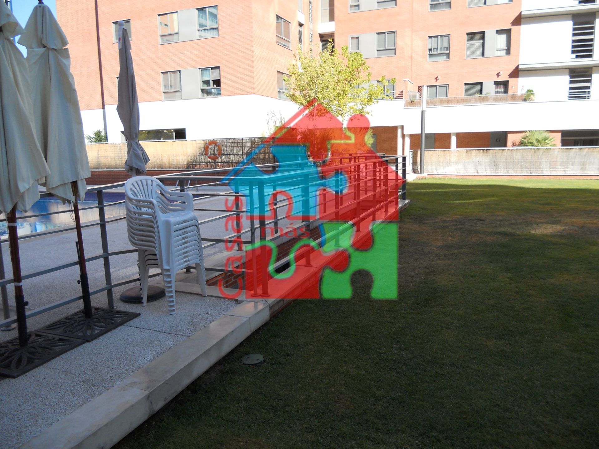 Garden of Flat to rent in  Madrid Capital  with Air Conditioner, Heating and Storage room
