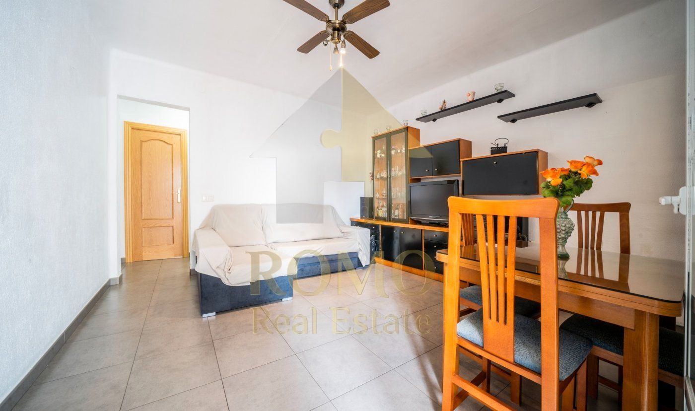 Vista exterior de Edifici en venda en Santa Perpètua de Mogoda