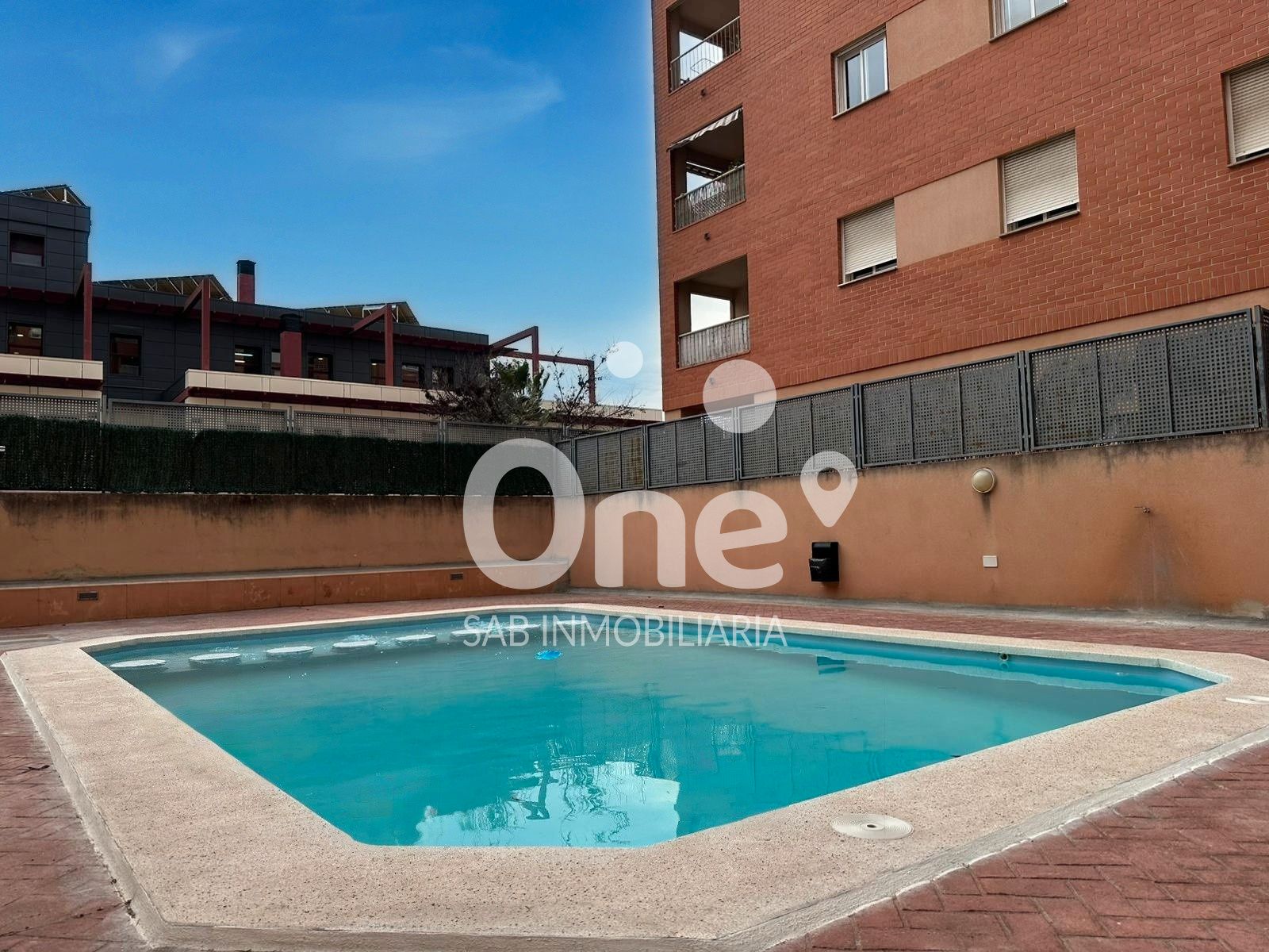 Piscina de Piso en venta en Paterna con Aire acondicionado, Calefacción y Terraza