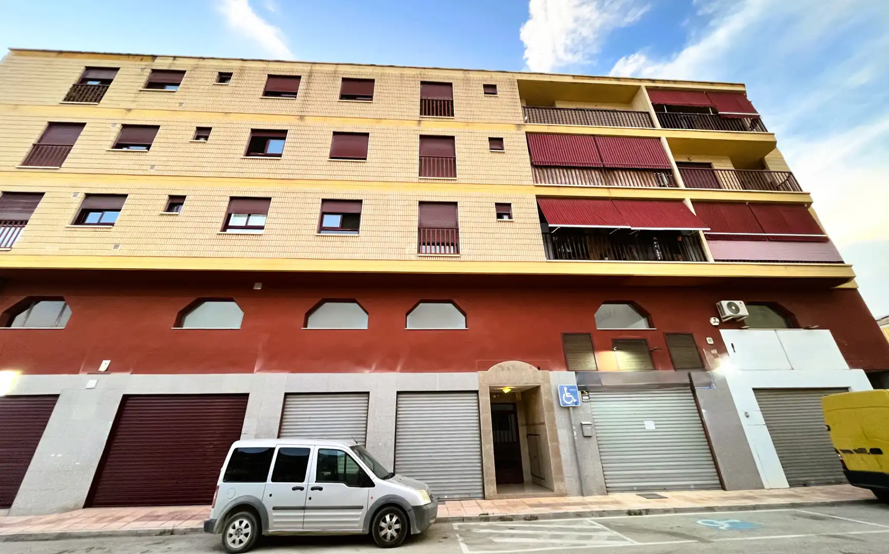 Vista exterior de Pis en venda en Albatera amb Aire condicionat, Calefacció i Terrassa