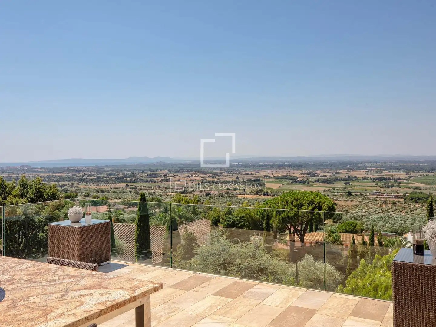 Vista exterior de Casa o xalet en venda en Pau amb Aire condicionat, Calefacció i Jardí privat