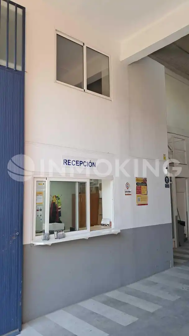 Nave industrial en venta en Valencia con Calefacción y Alarma