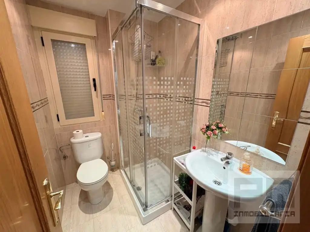 Baño de Piso de alquiler en Las Navas del Marqués 