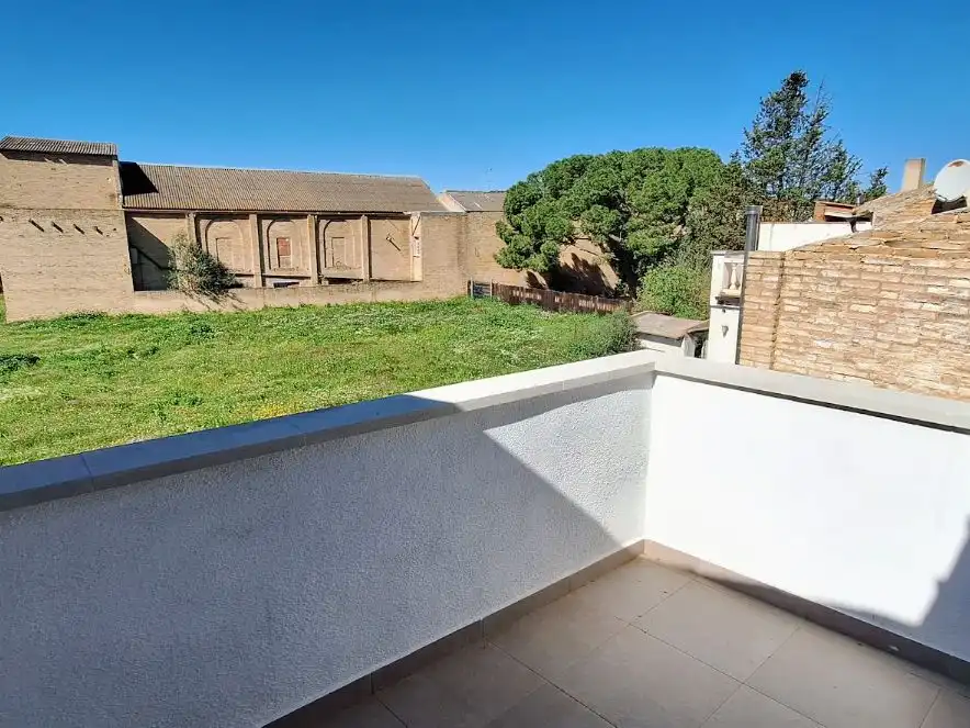 Terrace of Houses for sale in Ginestar
