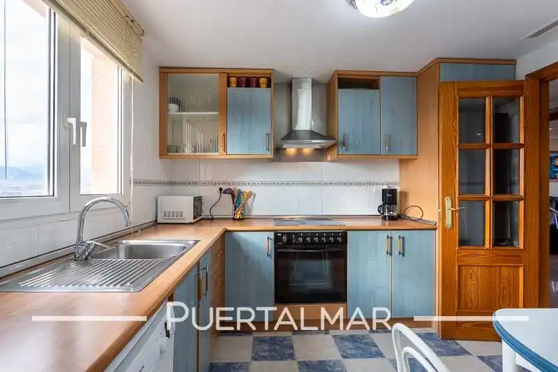 Kitchen of Flat for rent in El Campello  with Air Conditioner, Heating and Terrace