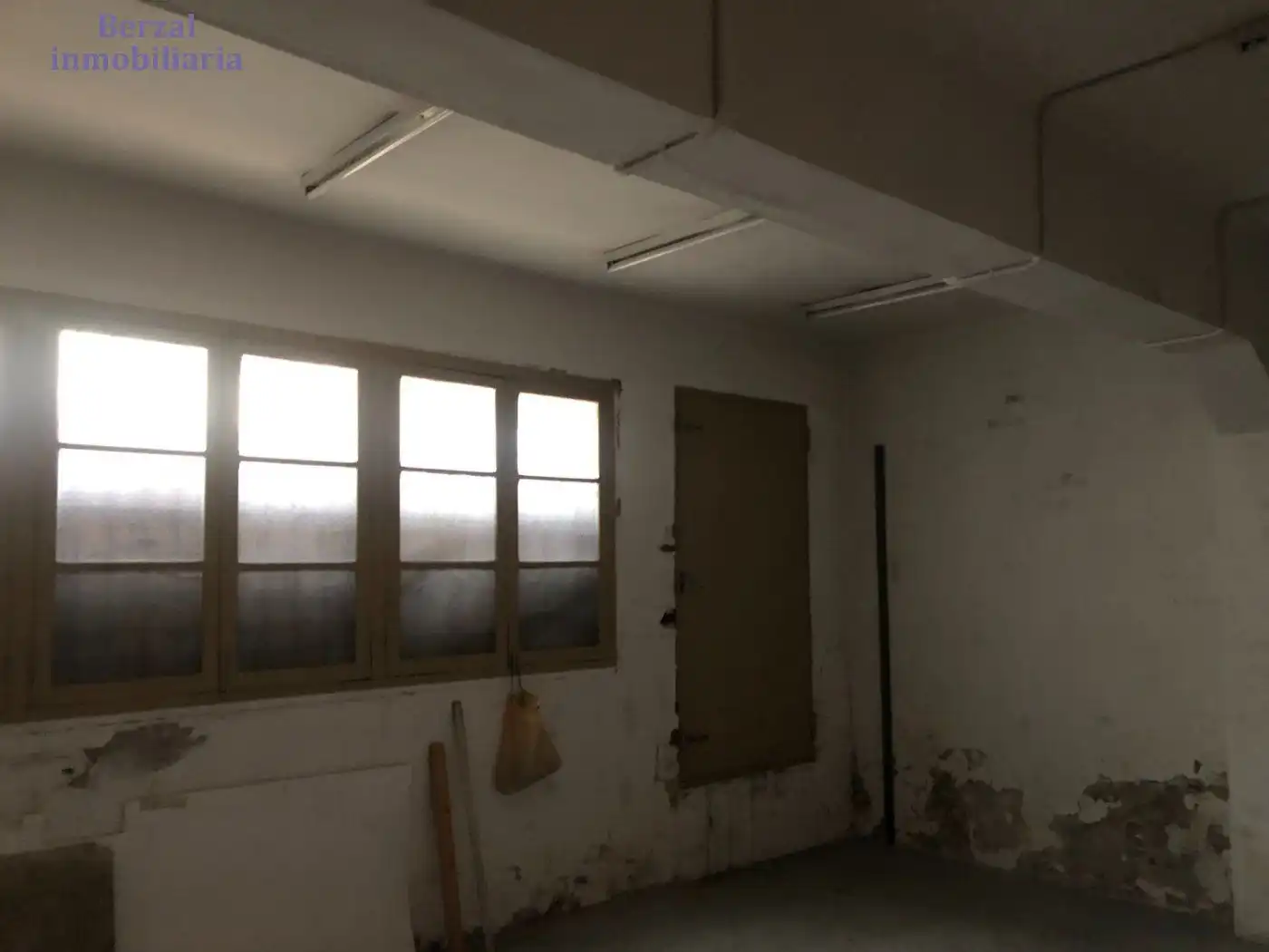 Local comercial de lloguer a Calle Vara de Rey, imagen 11
