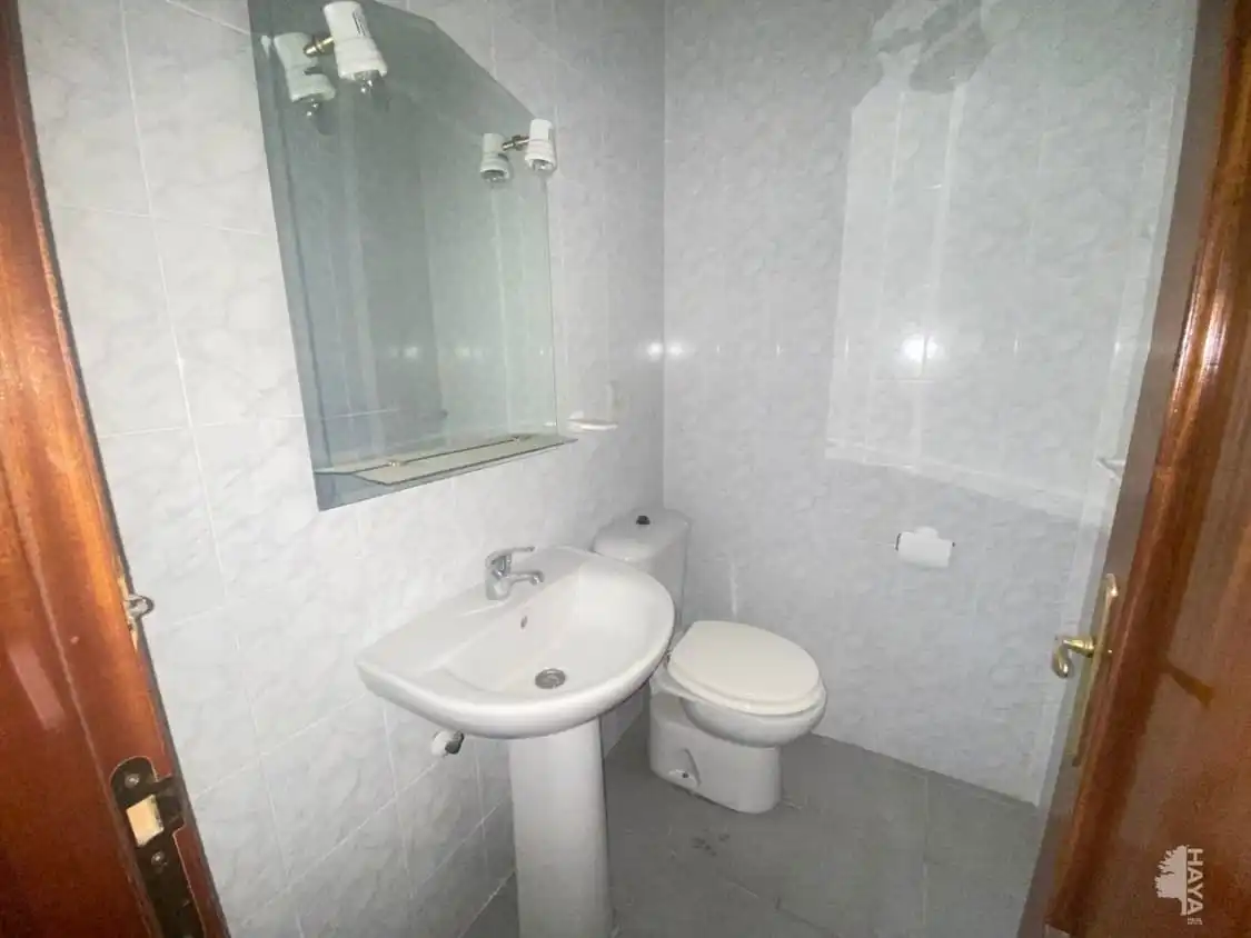 Bathroom of Flat for sale in Villa del Campo  with Terrace