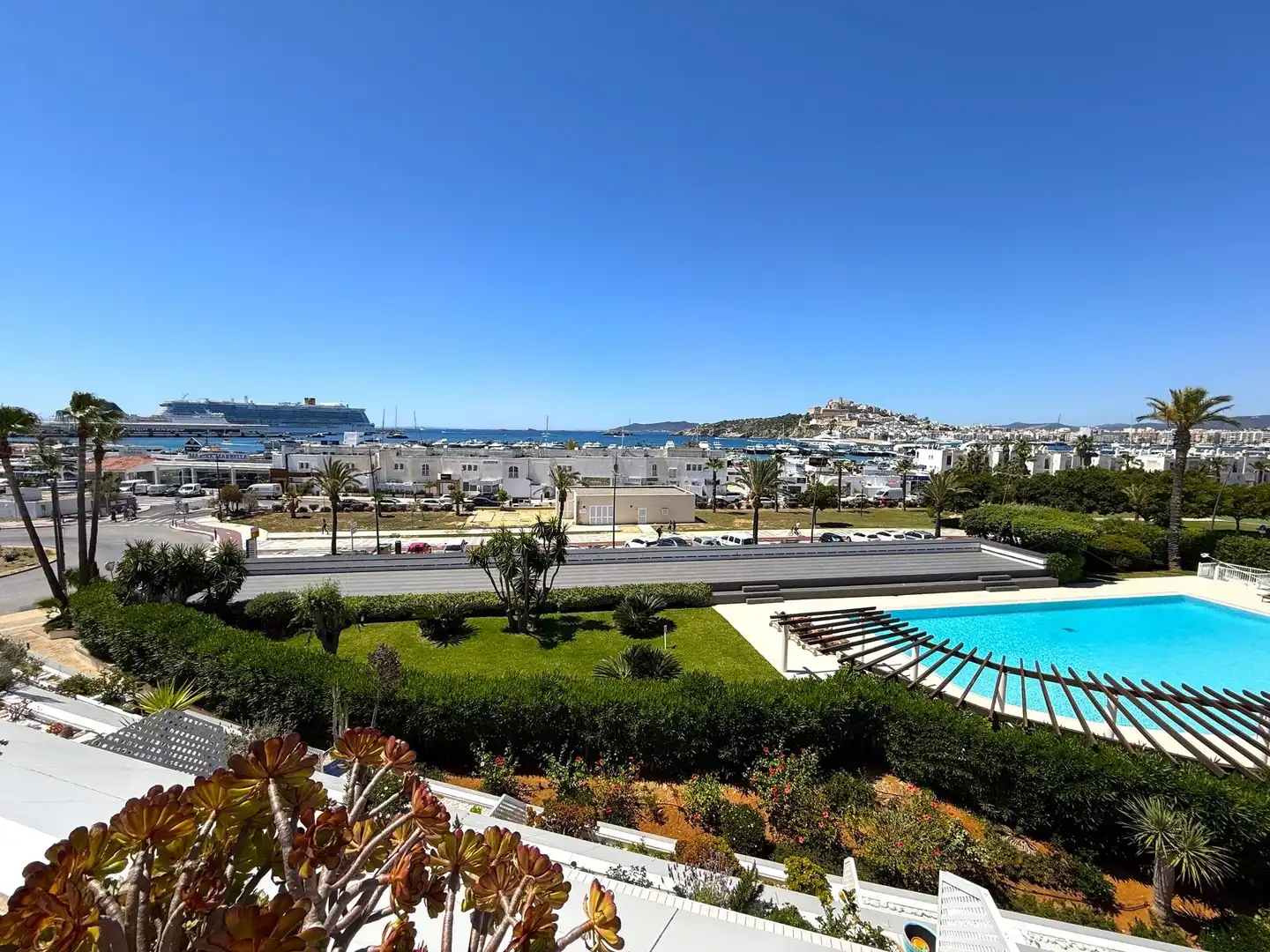 Exterior view of Apartments for sale in Eivissa  with Air Conditioner, Heating and Private garden
