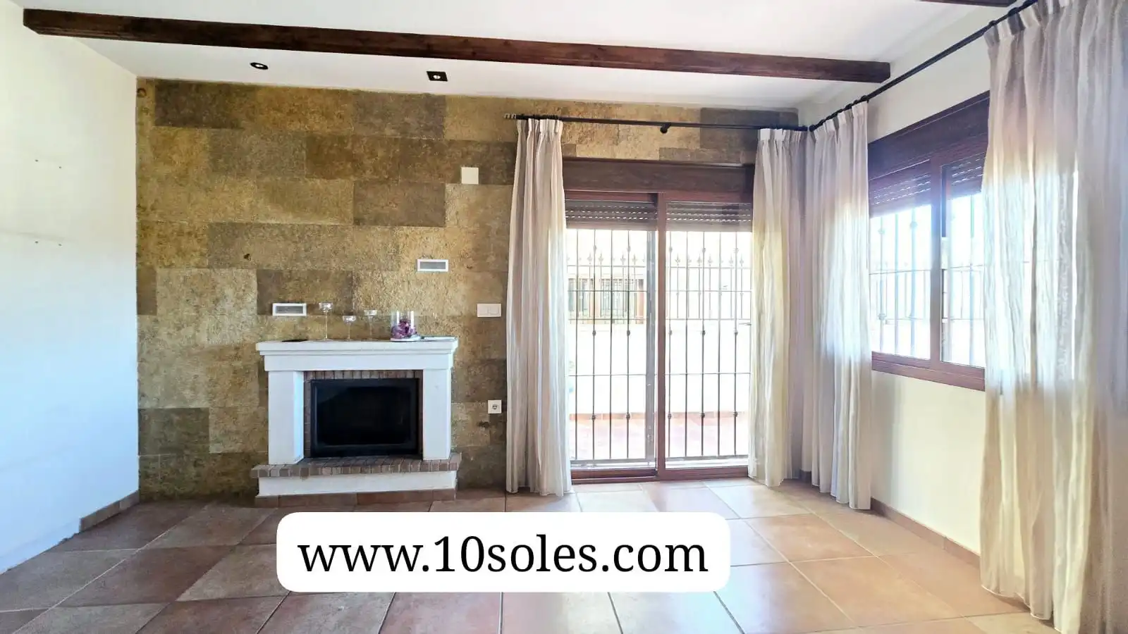 Casa adosada en venta en Bigastro con Terraza, Trastero y Piscina