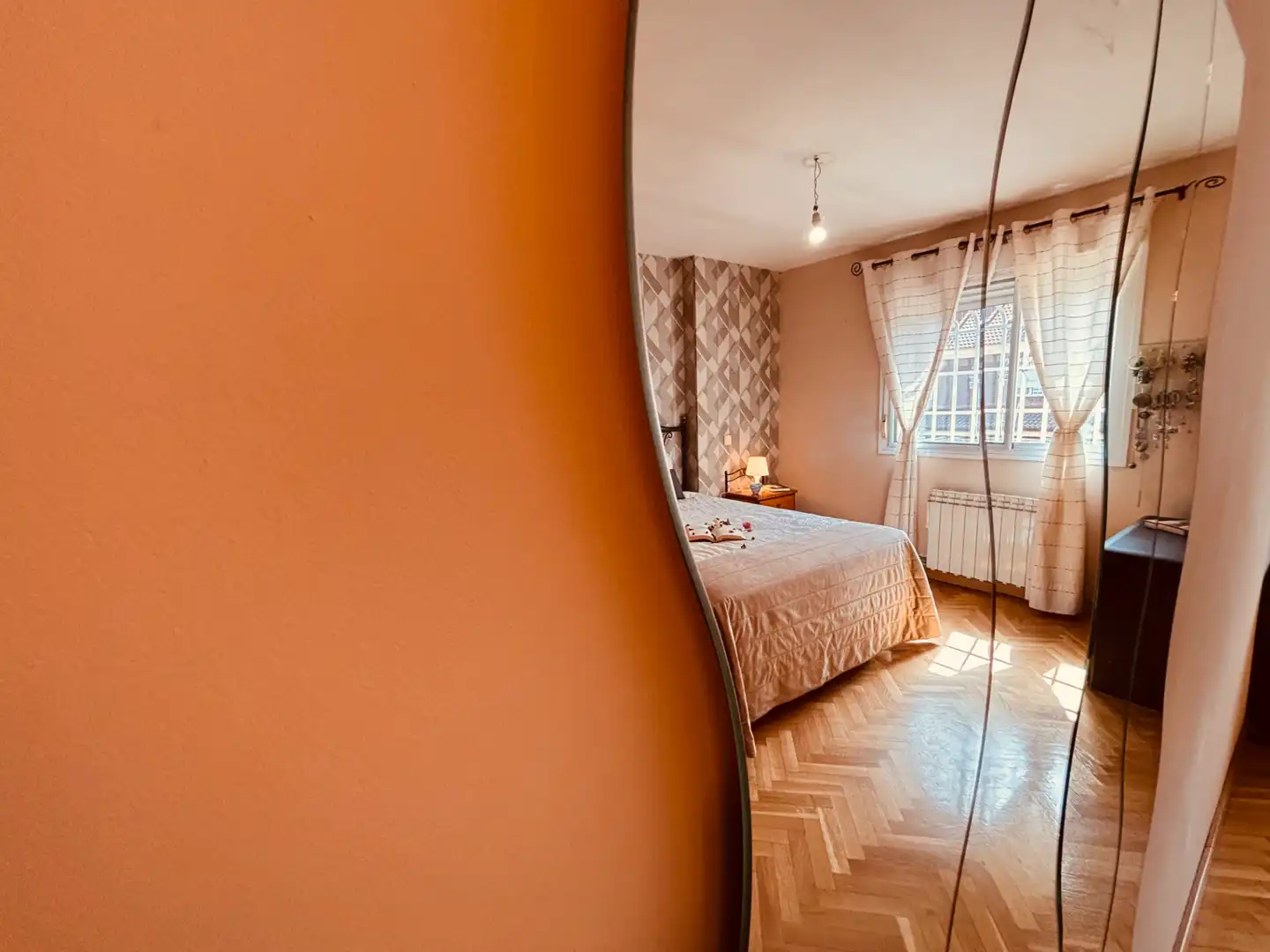 Habitación de Casa adosada en venta en Getafe con Aire acondicionado, Calefacción y Jardín privado
