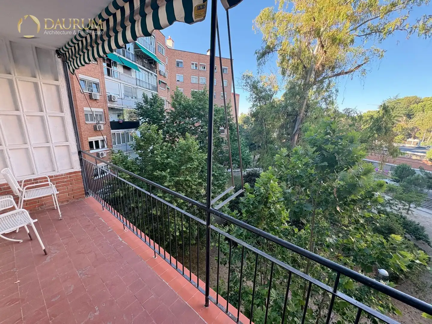 Balcony of Flat for sale in Madrid  with Air Conditioner, Heating and Terrace
