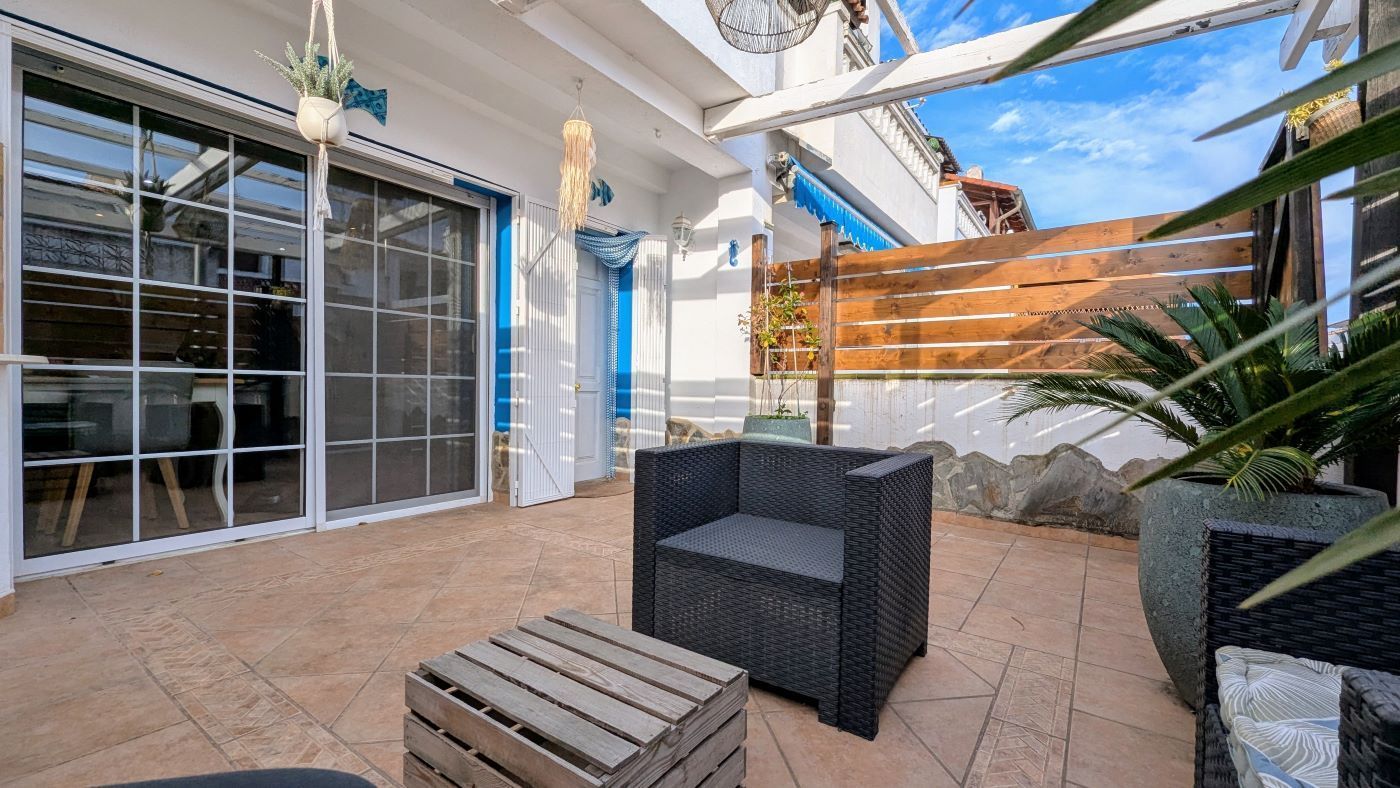 Terrace of House or chalet for sale in Empuriabrava  with Air Conditioner, Heating and Private garden