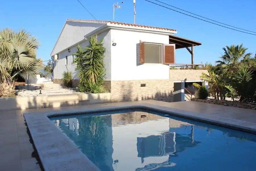 Swimming pool of Houses for rent in Callosa d'en Sarrià  with Air Conditioner, Heating and Private garden