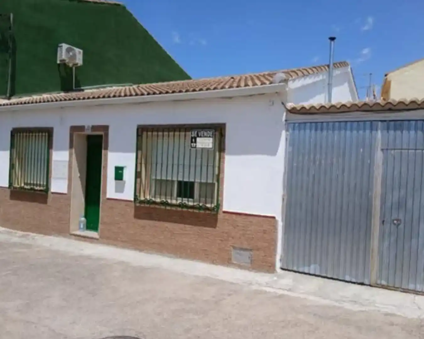 Vista exterior de Planta baja en venta en Santa Elena con Aire acondicionado, Trastero y Amueblado