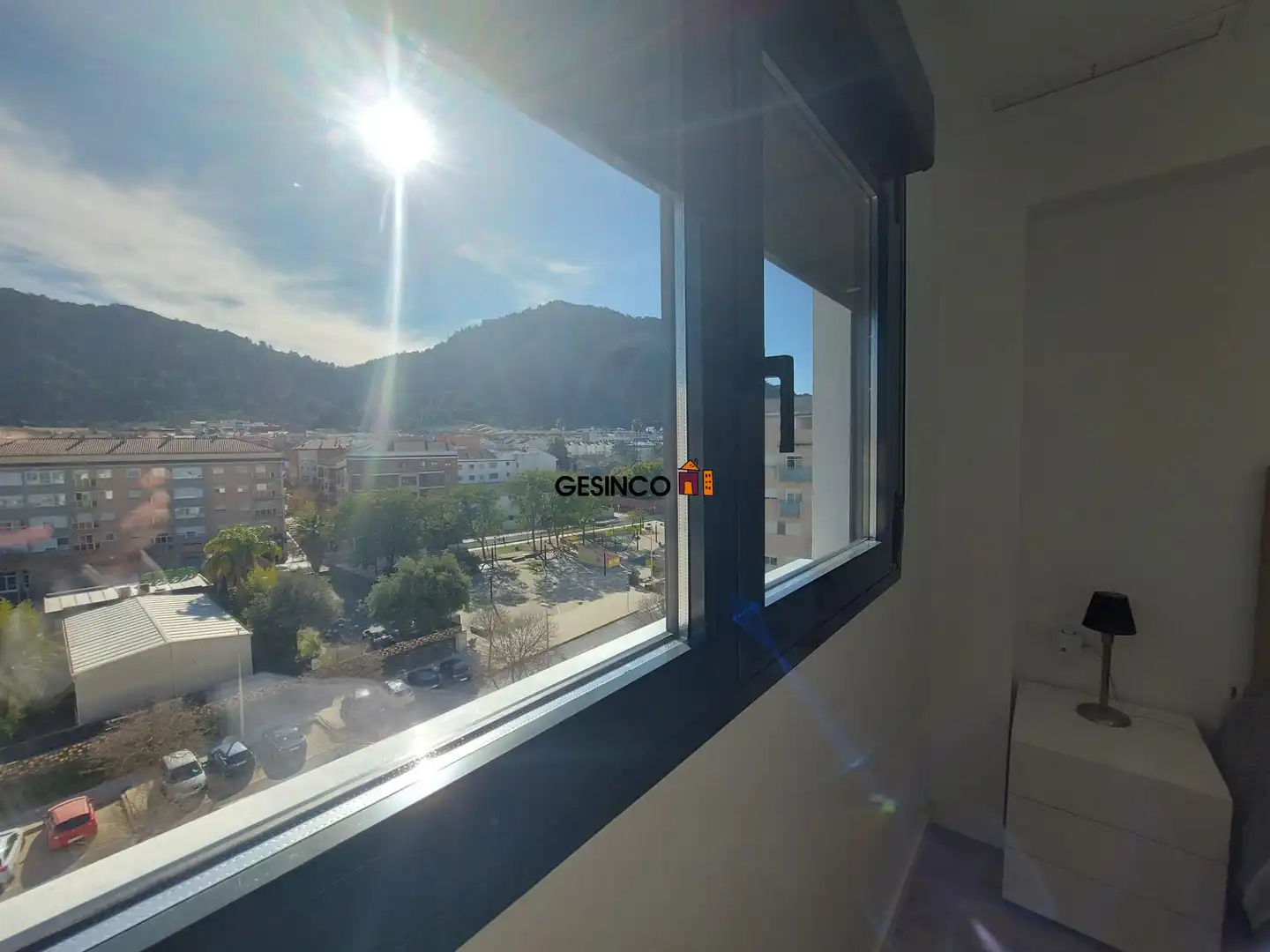 Wohnung zum Verkauf in Xàtiva mit Klimaanlage, Terrasse und Abstellraum