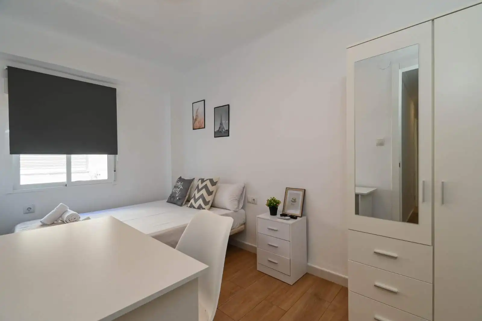 Bedroom of Flat for share in Alicante / Alacant  with Air Conditioner and Furnished