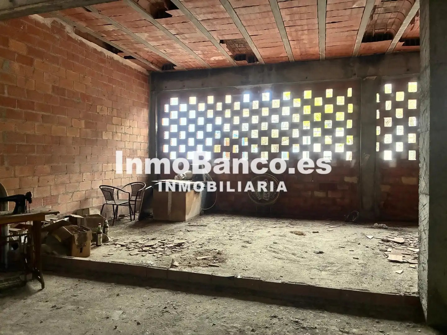 Commercial properties for sale in La Pobla Llarga  with Terrace