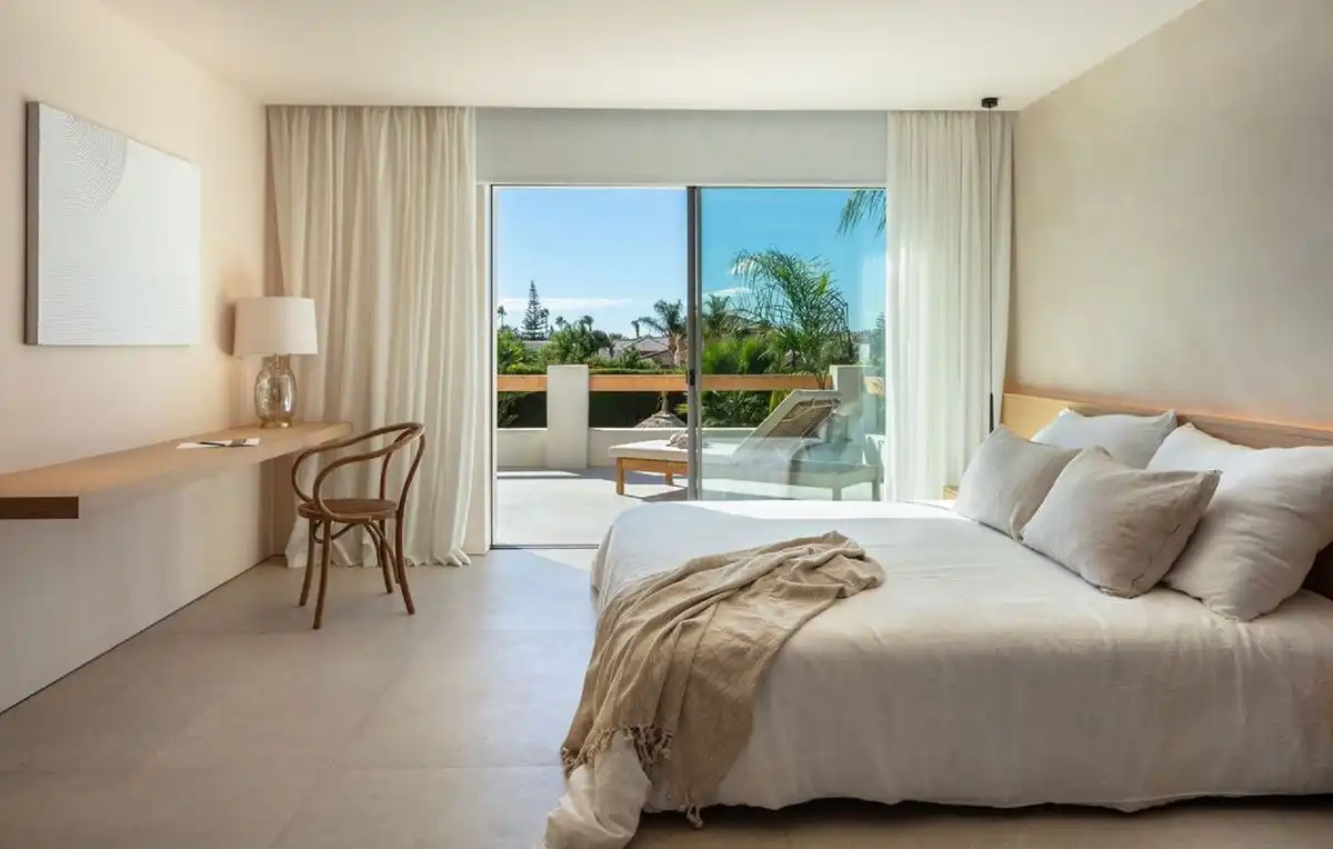 Chalet con piscina en venta en Nueva Andalucía, imagen 7