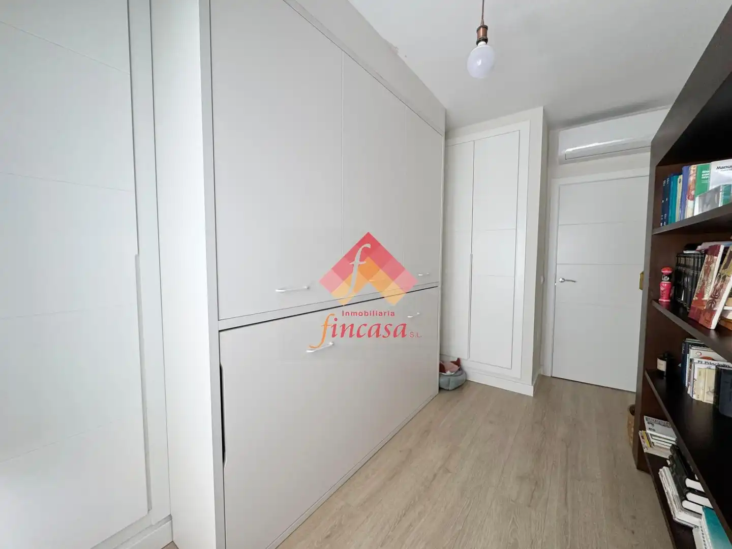 Flat for sale in Juzgados - La Feria